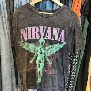 Nirvana Graphic Tee in Black and Pink Live ‘93 Large